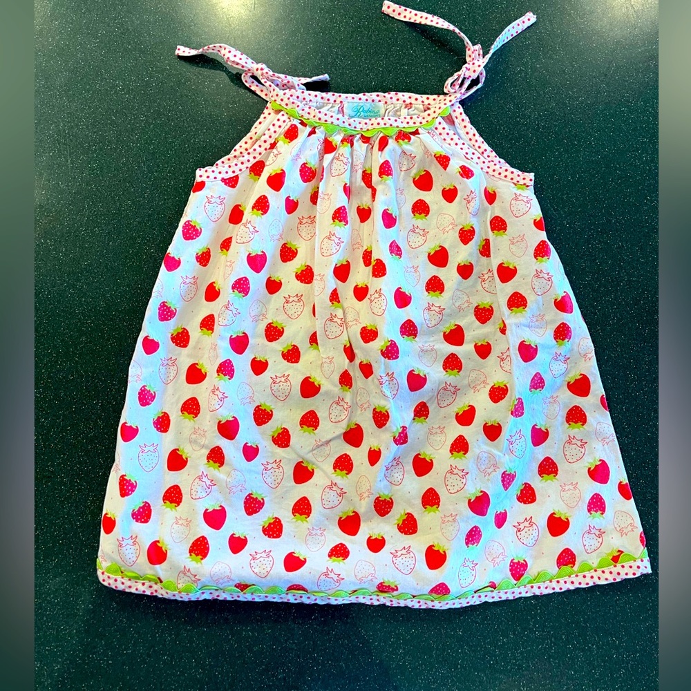 Strawberry sundress 2t